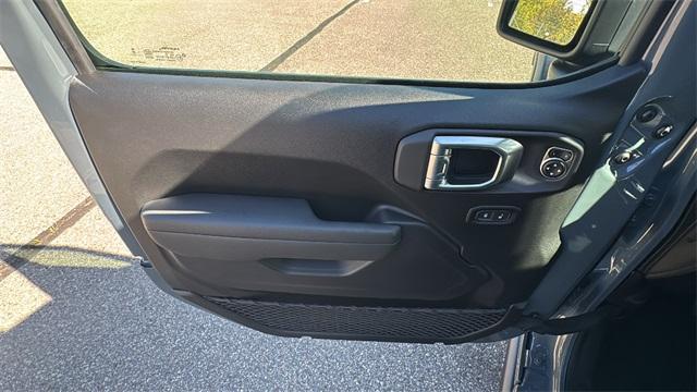 new 2026 Jeep Wrangler car, priced at $49,926