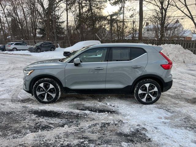 used 2025 Volvo XC40 car, priced at $31,504