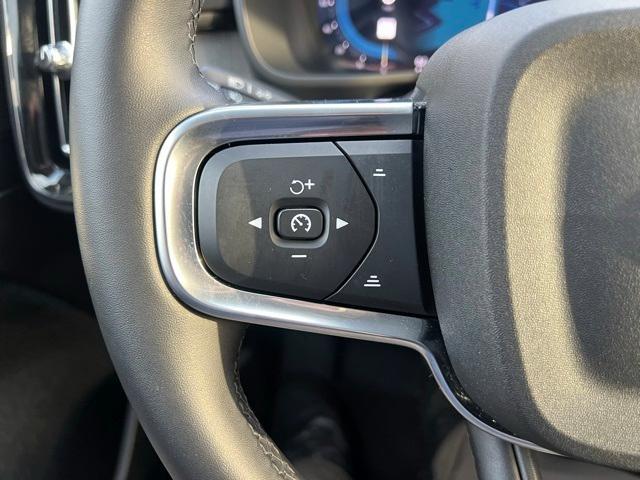 used 2025 Volvo XC40 car, priced at $31,504