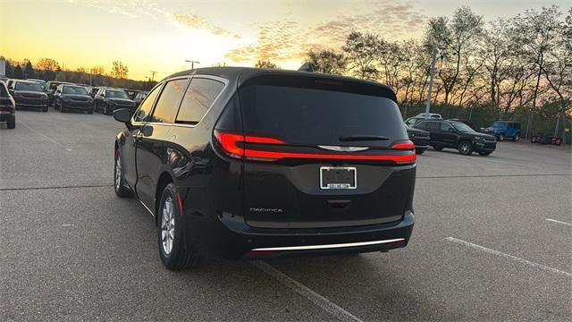 new 2026 Chrysler Pacifica car, priced at $39,321