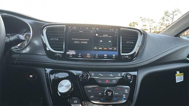 new 2026 Chrysler Pacifica car, priced at $39,321