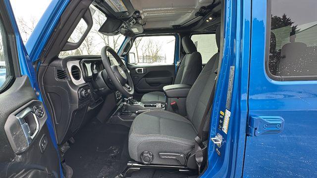 new 2026 Jeep Gladiator car, priced at $45,403