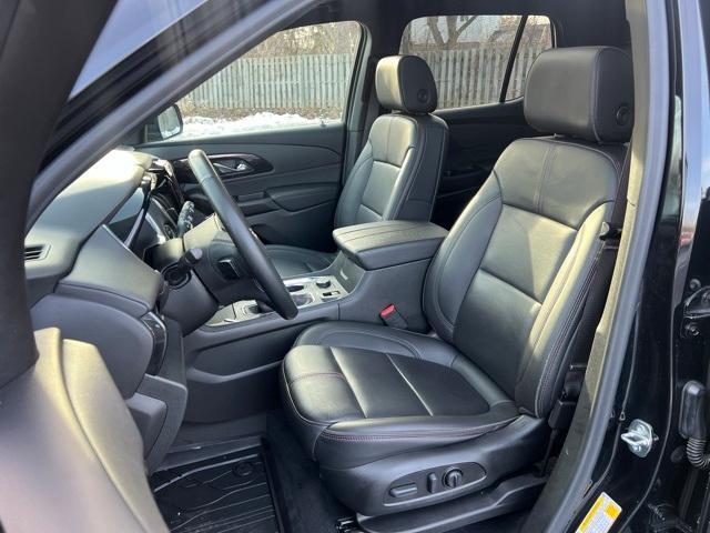 used 2023 Chevrolet Traverse car, priced at $34,961