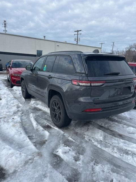 used 2024 Jeep Grand Cherokee car, priced at $32,962