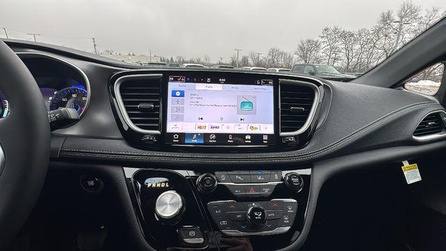 new 2026 Chrysler Pacifica car, priced at $43,888