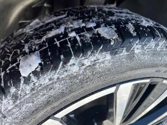 used 2025 Volvo XC60 car, priced at $33,609