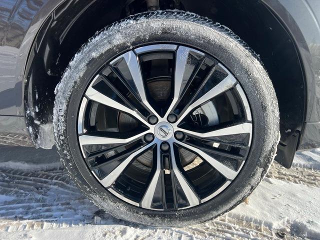 used 2025 Volvo XC60 car, priced at $33,609