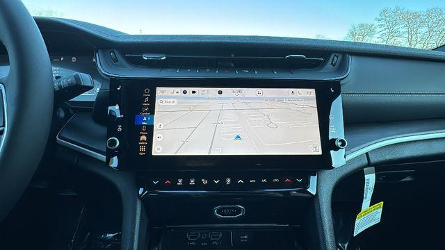 new 2026 Jeep Grand Cherokee car, priced at $42,700