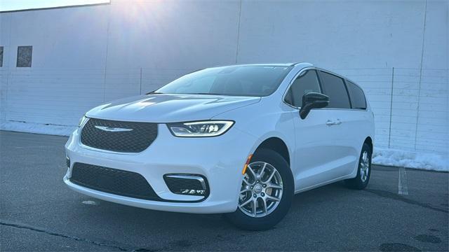 new 2026 Chrysler Pacifica car, priced at $40,060