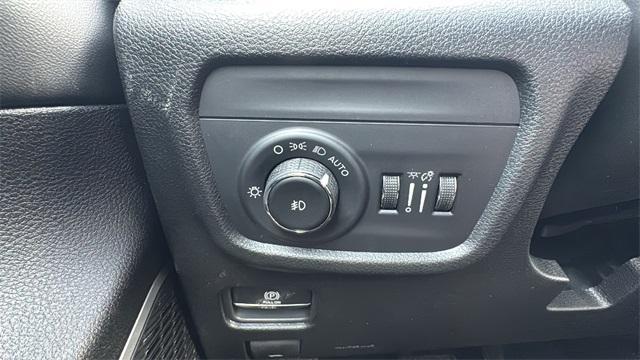 new 2026 Jeep Grand Cherokee car, priced at $47,742