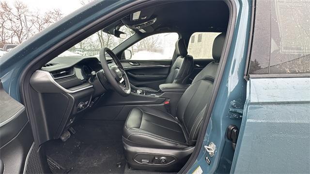 new 2026 Jeep Grand Cherokee car, priced at $45,062