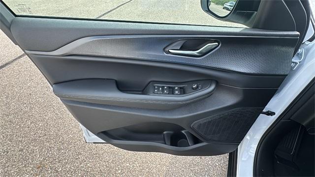 new 2025 Jeep Grand Cherokee car, priced at $37,409