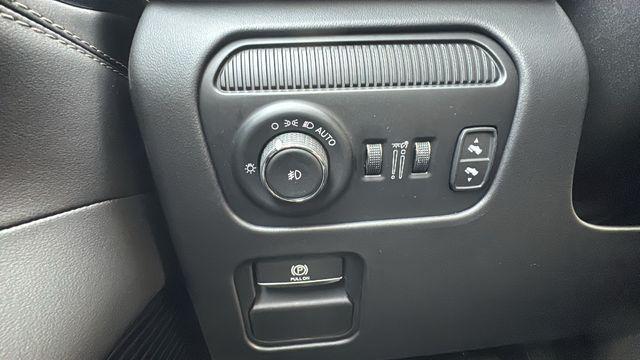 new 2025 Jeep Grand Wagoneer car, priced at $92,391