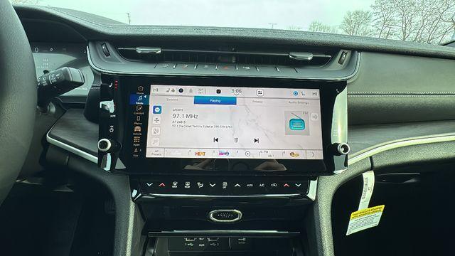 new 2026 Jeep Grand Cherokee car, priced at $45,571