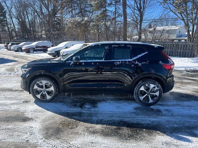 used 2025 Volvo XC40 car, priced at $30,317