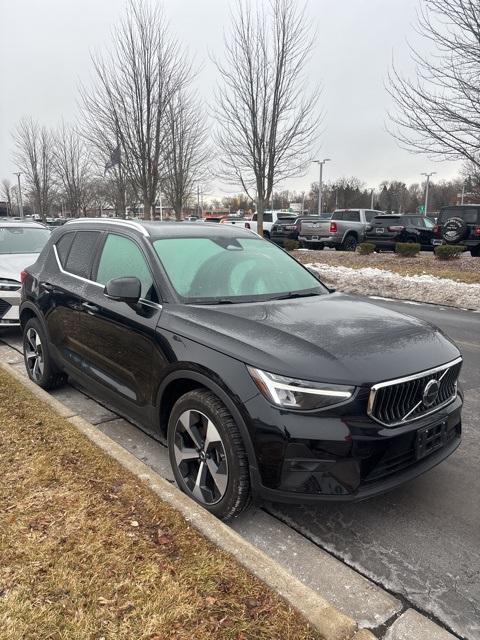 used 2025 Volvo XC40 car, priced at $33,927
