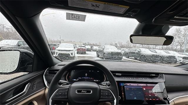 new 2026 Jeep Grand Cherokee car, priced at $47,400