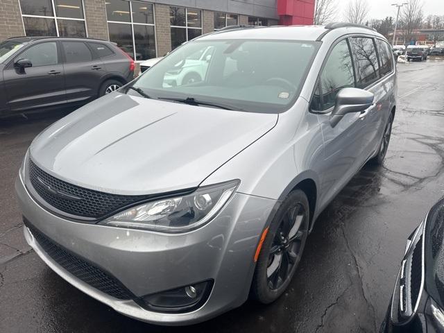 used 2018 Chrysler Pacifica car, priced at $14,986