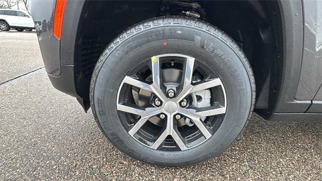 new 2025 Jeep Grand Cherokee car, priced at $45,089
