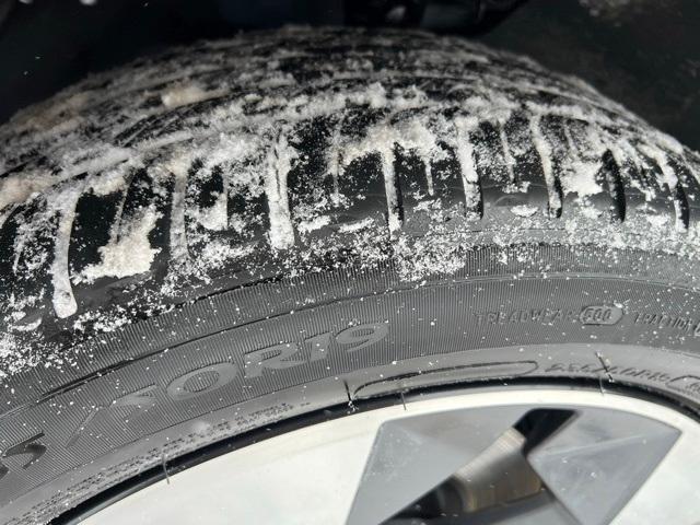 used 2025 Volvo XC40 car, priced at $30,182