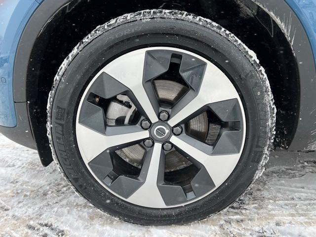 used 2025 Volvo XC40 car, priced at $30,182