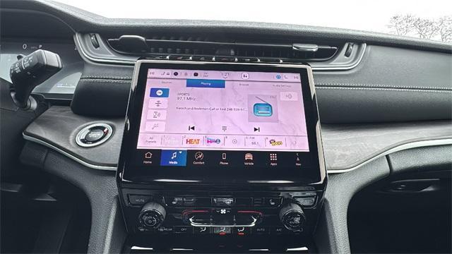 new 2025 Jeep Grand Cherokee car, priced at $43,790