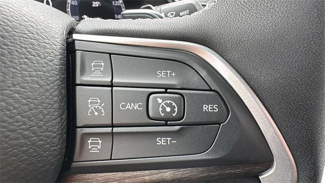 new 2025 Jeep Grand Cherokee car, priced at $43,790