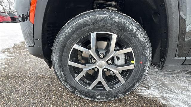 new 2025 Jeep Grand Cherokee car, priced at $43,790