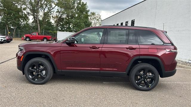 new 2025 Jeep Grand Cherokee car, priced at $46,954