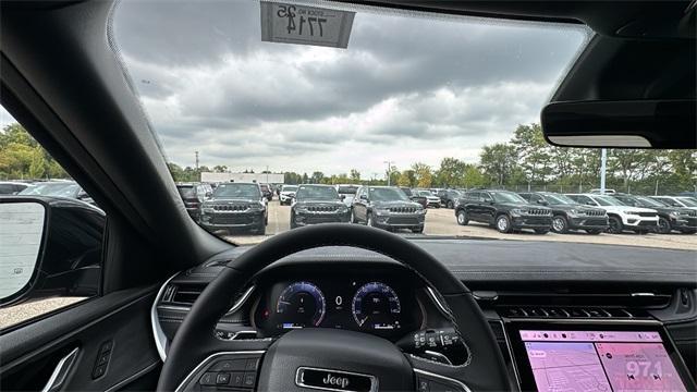 new 2025 Jeep Grand Cherokee car, priced at $46,954