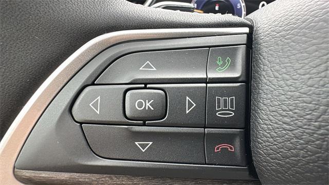 new 2025 Jeep Grand Cherokee car, priced at $42,939