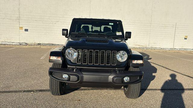 new 2026 Jeep Gladiator car, priced at $46,626