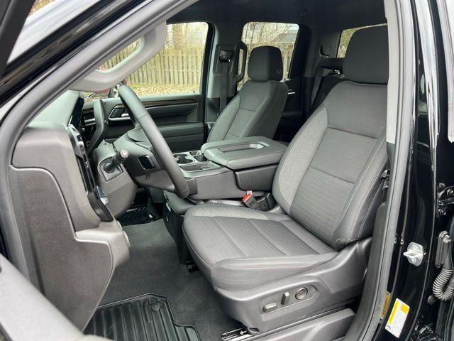 used 2025 Chevrolet Silverado 1500 car, priced at $38,989