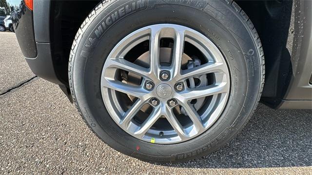 new 2025 Jeep Grand Cherokee car, priced at $37,067