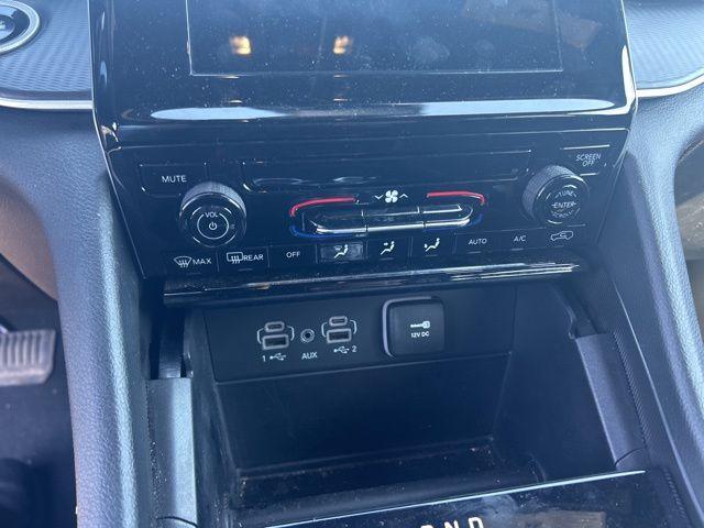 used 2024 Jeep Grand Cherokee L car, priced at $30,953