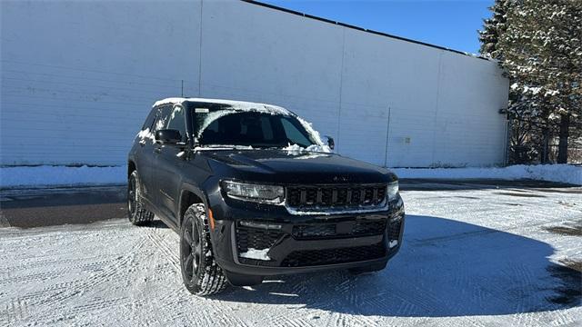 new 2026 Jeep Grand Cherokee car, priced at $47,400