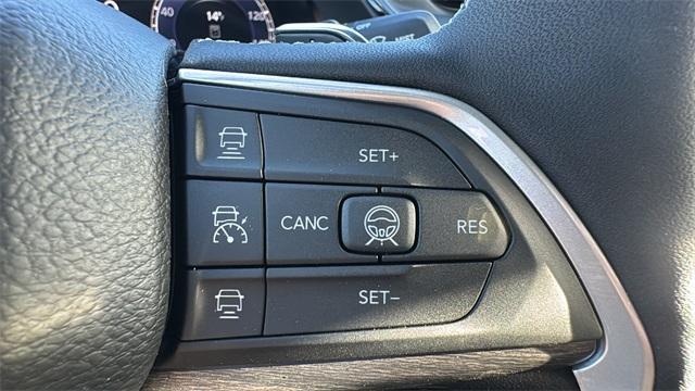 new 2026 Jeep Grand Cherokee car, priced at $47,400