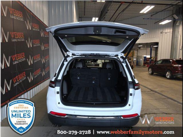 used 2023 Jeep Grand Cherokee car, priced at $32,200