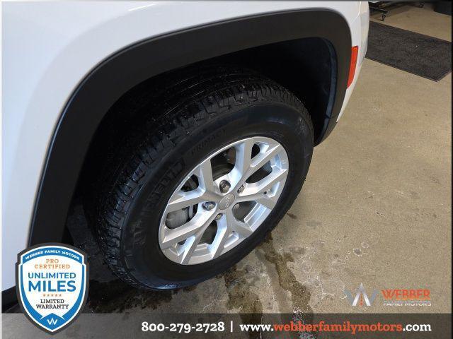 used 2023 Jeep Grand Cherokee car, priced at $32,200