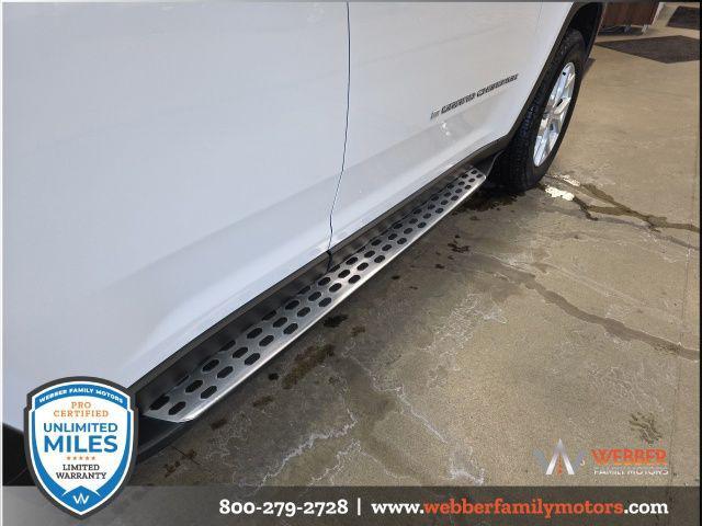 used 2023 Jeep Grand Cherokee car, priced at $32,200