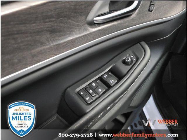 used 2023 Jeep Grand Cherokee car, priced at $32,200