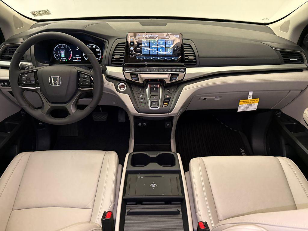 new 2026 Honda Odyssey car, priced at $41,962