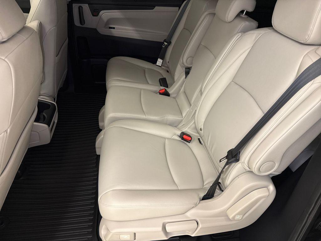 new 2026 Honda Odyssey car, priced at $41,962