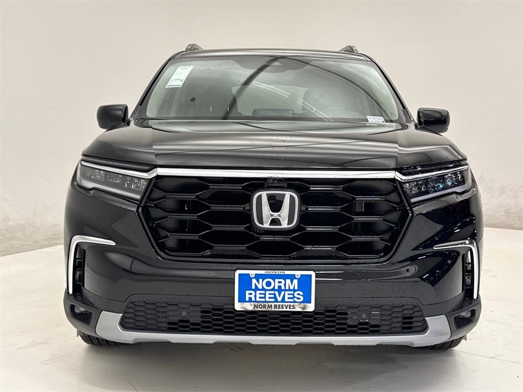 new 2025 Honda Pilot car, priced at $50,870