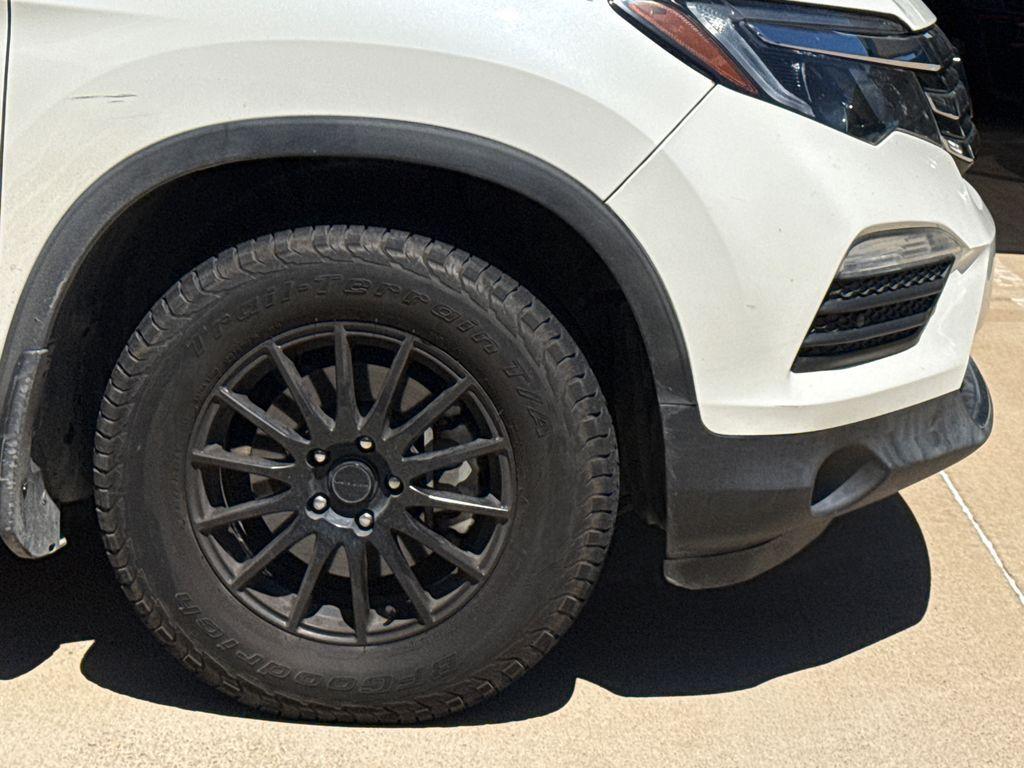 used 2018 Honda Pilot car, priced at $17,942