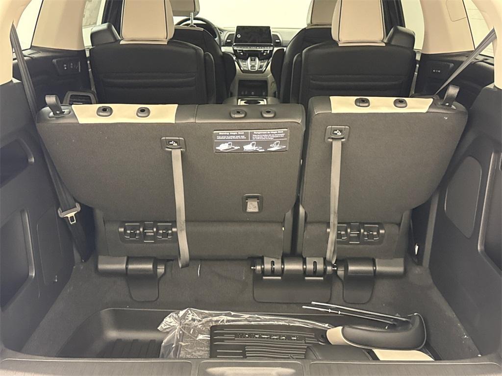 new 2026 Honda Odyssey car, priced at $49,051
