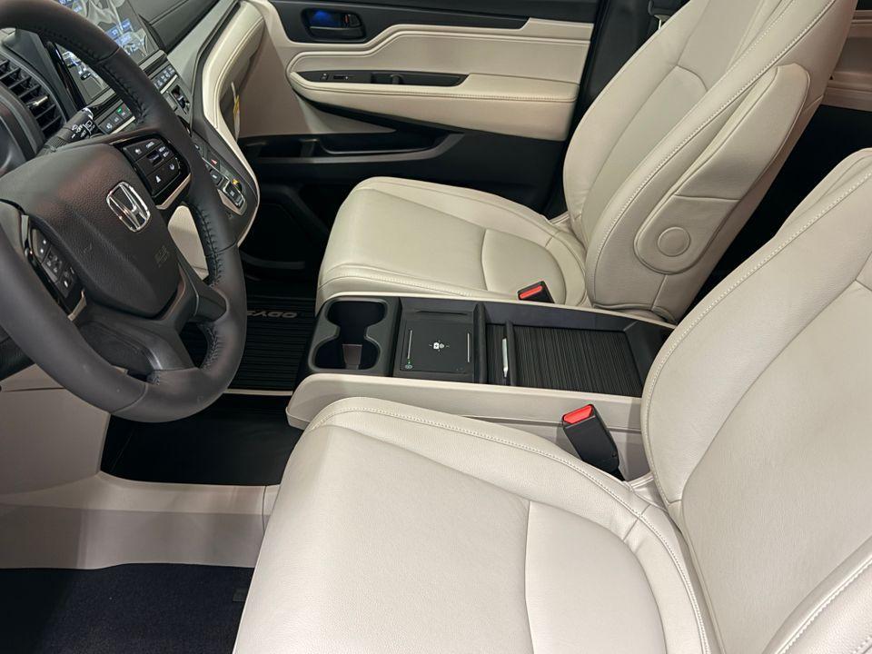 new 2026 Honda Odyssey car, priced at $42,509