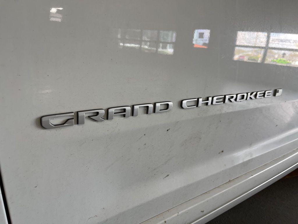 used 2025 Jeep Grand Cherokee L car, priced at $47,624