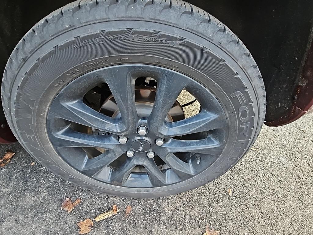 used 2020 Jeep Grand Cherokee car, priced at $21,270