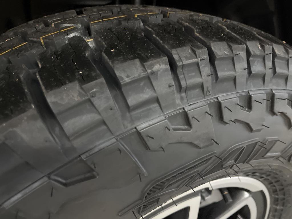 new 2026 Jeep Gladiator car, priced at $53,473